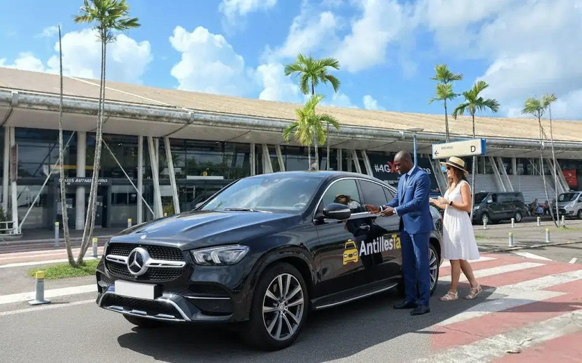 Taxi à l'aéroport Aimé Césaire, Martinique